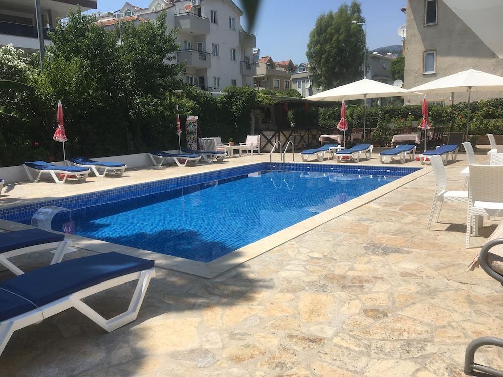 Unver Hotel Μαρμαρίς Εξωτερικό φωτογραφία