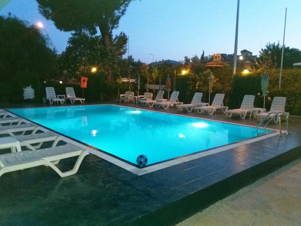 Unver Hotel Μαρμαρίς Εξωτερικό φωτογραφία