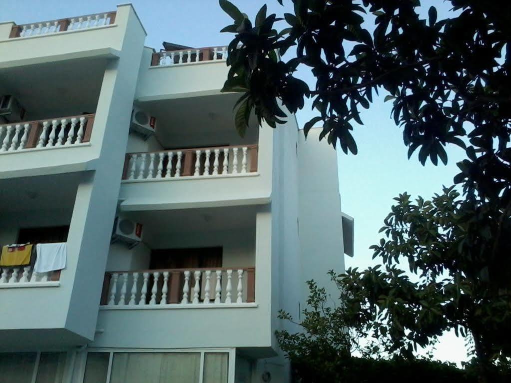 Unver Hotel Μαρμαρίς Εξωτερικό φωτογραφία