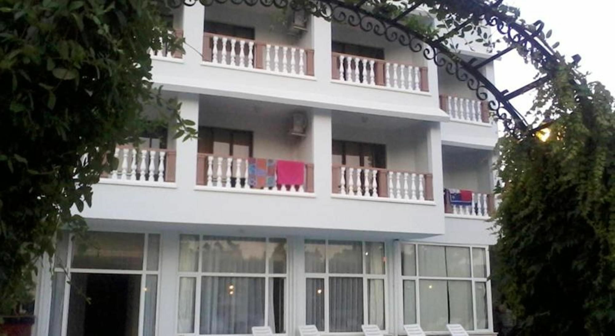 Unver Hotel Μαρμαρίς Εξωτερικό φωτογραφία